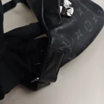 Louis Vuitton, Discovery Bumbag, PM, Black, Very Good - Image 12