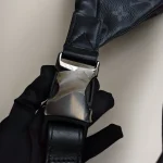 Louis Vuitton, Discovery Bumbag, PM, Black, Very Good - Image 15