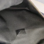 Louis Vuitton, Discovery Bumbag, PM, Black, Very Good - Image 24