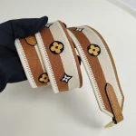 Louis Vuitton, Twist, MM, Brown, Like New - Image 39