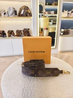 Louis Vuitton, Bandouliere, 90 cm, Brown, Very Very  Good - Image 2