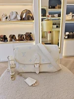 Louis Vuitton, Diane Bicolor, PM, White, Like New - Image 3