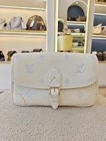 Louis Vuitton, Diane Bicolor, PM, White, Like New - Image 6