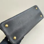 Louis Vuitton, Capucines, GM, Black, Very Very  Good - Image 9