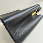 Louis Vuitton, Capucines, GM, Black, Very Very  Good - Image 12