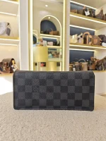 Louis Vuitton, Brazza Wallet, , Black, Good - Image 6
