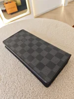 Louis Vuitton, Brazza Wallet, , Black, Good - Image 18