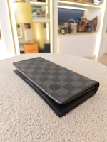 Louis Vuitton, Brazza Wallet, , Black, Good - Image 19