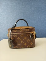 Louis Vuitton, Vanity PM, PM, Brown, Like New - Image 4