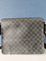 Louis Vuitton, District , MM, Black, Very Good - Image 9