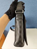 Louis Vuitton, District , MM, Black, Very Good - Image 12