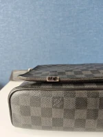 Louis Vuitton, District , MM, Black, Very Good - Image 20