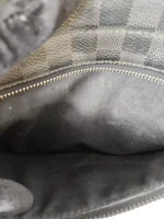 Louis Vuitton, District , MM, Black, Very Good - Image 26