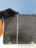 Louis Vuitton, District , MM, Black, Very Good - Image 27