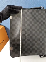 Louis Vuitton, District , MM, Black, Very Good - Image 28