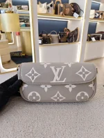 Louis Vuitton, Ivy WOC, , Grey, Very Like New - Image 6