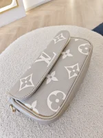 Louis Vuitton, Ivy WOC, , Grey, Very Like New - Image 13