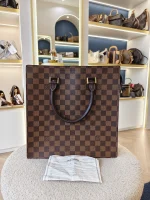 Louis Vuitton, Damier Ebene Sac Plat Tote Bag, PM, Brown, Very Good - Image 2