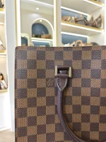Louis Vuitton, Damier Ebene Sac Plat Tote Bag, PM, Brown, Very Good - Image 16