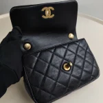Chanel, Pearl Side Flap Bag , Mini, Black, Very Very  Good - Image 27