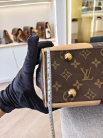 Louis Vuitton, Louis Vuitton Beverly MM Shoulder Bag, MM, Brown, Very Good - Image 47