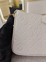 Louis Vuitton, Easy Pouch On Strap , , White, Very Very  Good - Image 21
