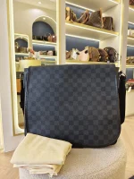 Louis Vuitton, Daniel, MM, Black, Very Very  Good - Image 2