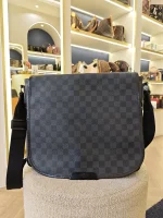 Louis Vuitton, Daniel, MM, Black, Very Very  Good - Image 5