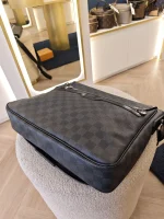 Louis Vuitton, Daniel, MM, Black, Very Very  Good - Image 28