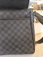 Louis Vuitton, Daniel, MM, Black, Very Very  Good - Image 35