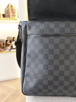 Louis Vuitton, Daniel, MM, Black, Very Very  Good - Image 36