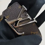 Louis Vuitton, LV Initiales Reversible Belt, 85/34, Black, New - Image 10