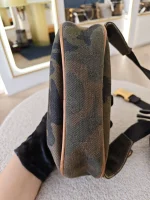 Louis Vuitton x Supreme, Louis Vuitton x Supreme Monogram Camouflage Bumbag, PM, Green, Very Very  Good - Image 17