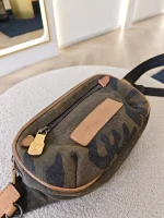 Louis Vuitton x Supreme, Louis Vuitton x Supreme Monogram Camouflage Bumbag, PM, Green, Very Very  Good - Image 18