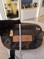 Louis Vuitton x Supreme, Louis Vuitton x Supreme Monogram Camouflage Bumbag, PM, Green, Very Very  Good - Image 36