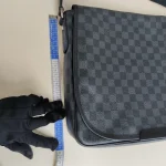 Louis Vuitton, Daniel, MM, Black, Very Very  Good - Image 40