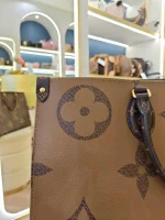 Louis Vuitton, 0n The Go , GM, Brown, Very Very  Good - Image 7