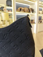 Louis Vuitton, Boulogne, PM, Black, Like New - Image 6