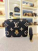 Louis Vuitton, Pochette Métis, MM, Black, Very Like New - Image 4