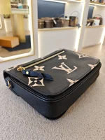 Louis Vuitton, Pochette Métis, MM, Black, Very Like New - Image 23