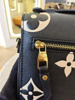 Louis Vuitton, Pochette Métis, MM, Black, Very Like New - Image 26