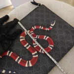 Gucci, Pouch with Kingsnake, , Black, Very Very  Good - Image 19