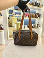 Louis Vuitton, Cité , MM, Brown, Very Good - Image 2