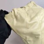 Chanel, 22 Tote bag, Small, Yellow, Very Very  Good - Image 28