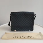 Louis Vuitton, District, MM, Black, Very Very  Good - Image 2