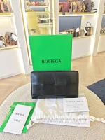 Bottega Veneta, Cassette Zip Around Wallet, , Black, Very Very  Good - Image 2