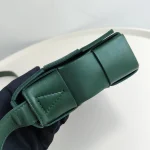 Bottega Veneta, Cassette Bag, Medium, Green, Very Good - Image 5