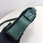 Bottega Veneta, Cassette Bag, Medium, Green, Very Good - Image 7