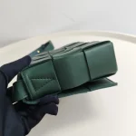 Bottega Veneta, Cassette Bag, Medium, Green, Very Good - Image 11